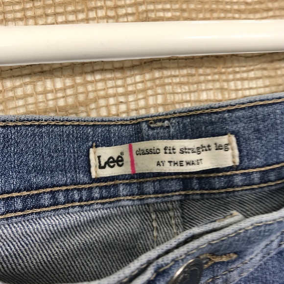 Lee Classic Fit At The Waist Straight Leg Jeans - Picture 5 of 6